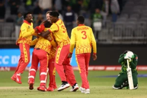 pak vs zim live score 